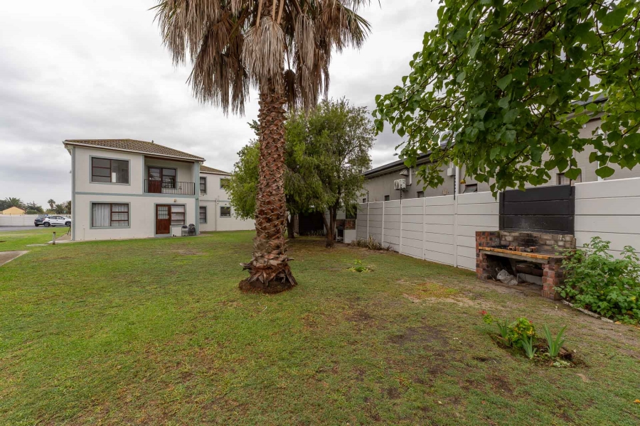 2 Bedroom Property for Sale in Twin Palms Western Cape
